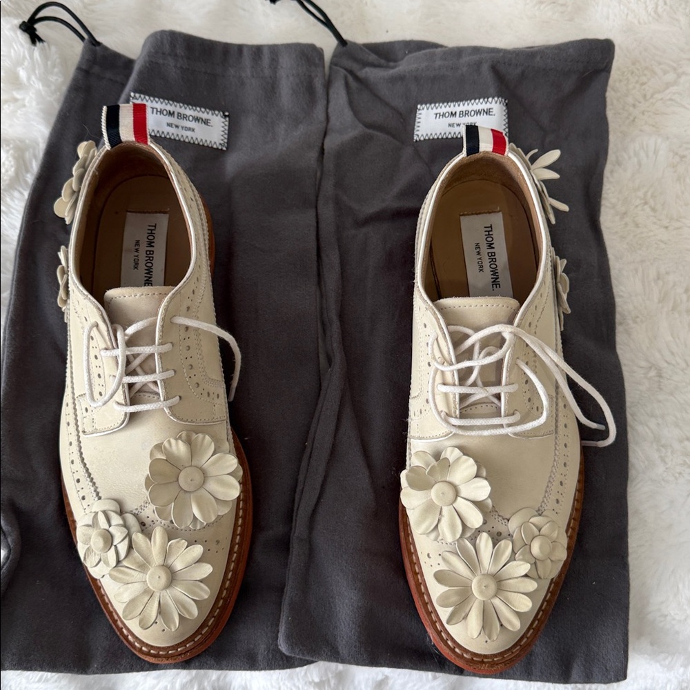 Thom Browne Cream Leather Shoes with Floral Detail size 38,5